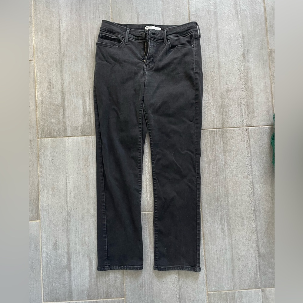 Levi's Women's Black Totally Shaping Straight Leg Jeans